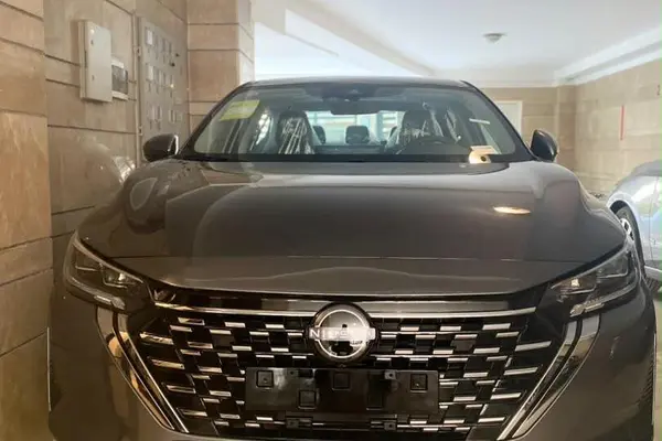عکس نیسان سیلفی e-POWER