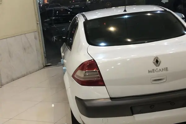 رنو مگان (مونتاژ)