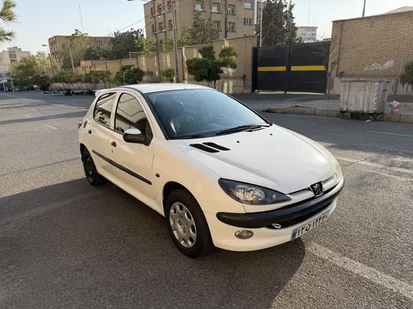 پژو 206