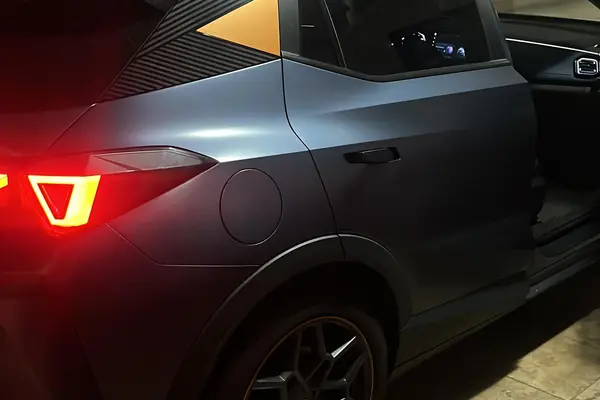 عکس جی ای سی GS3 Emzoom