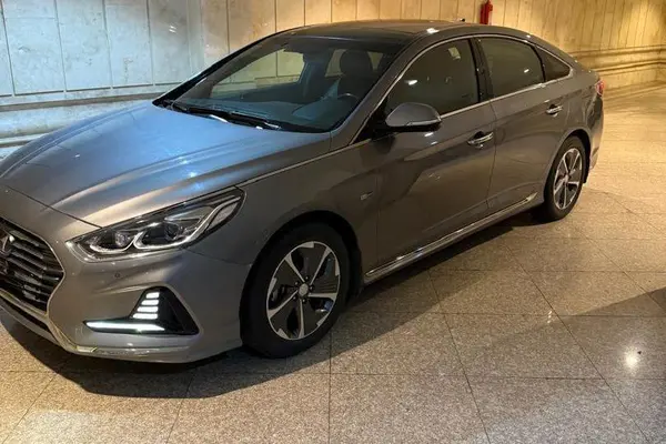 هیوندای سوناتا هیبرید