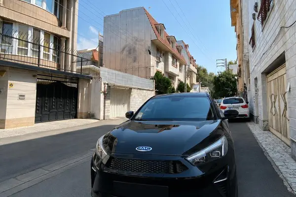 کی ام سی eJ7