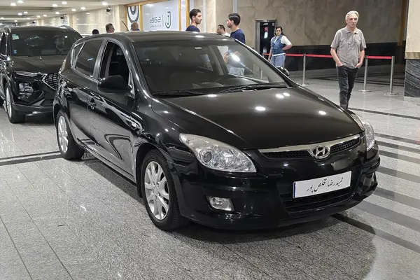 هیوندای i30