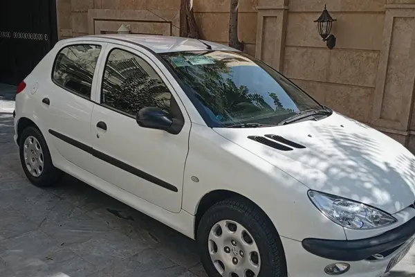 پژو 206