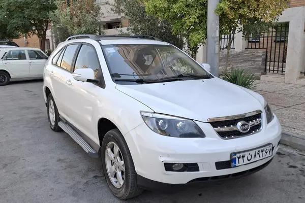 بی وای دی S6