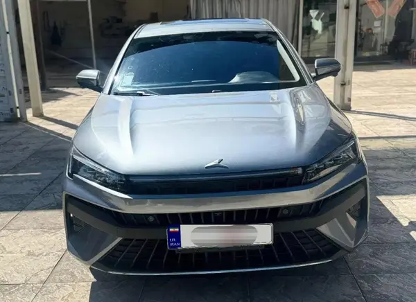 کی ام سی J7