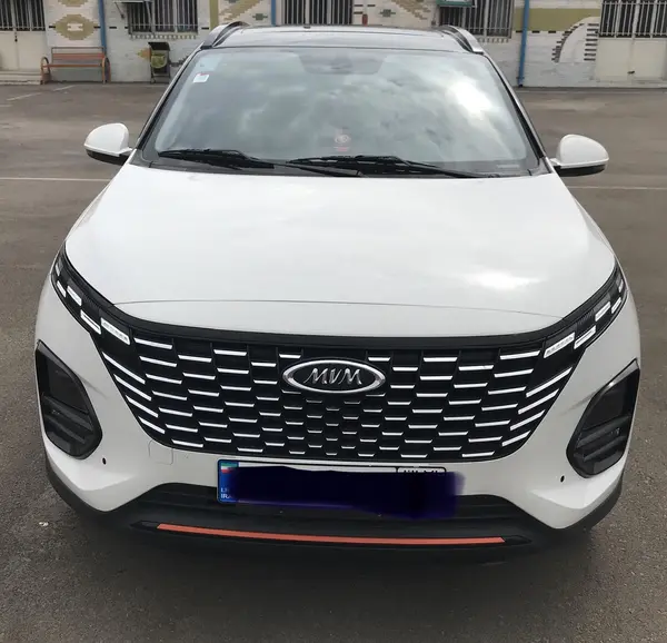 ام وی ام X33 کراس