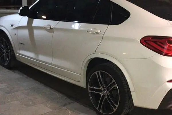 بی ام و X4