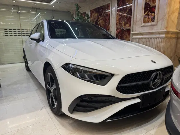 عکس بنز کلاس A سدان