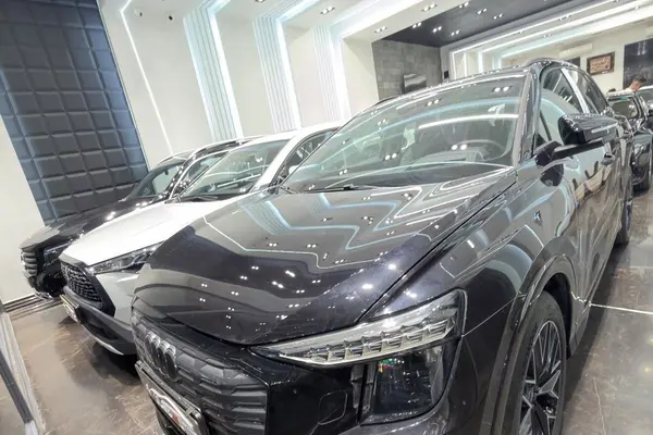 عکس آئودی Q5 e-tron