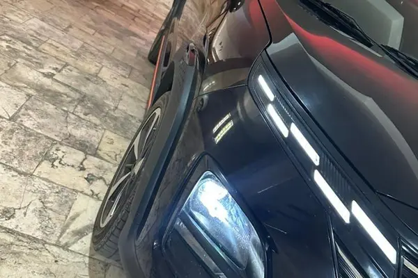 ام وی ام X33 کراس