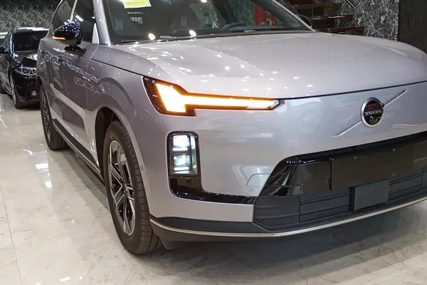ولوو XC70