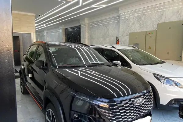 ام وی ام X33 کراس