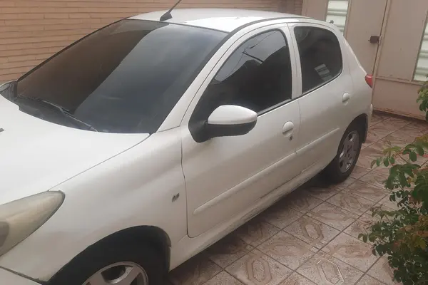 پژو 207