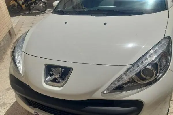 پژو 207