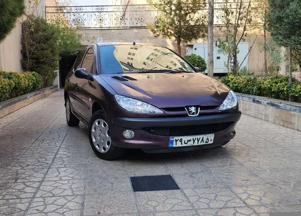 پژو 206