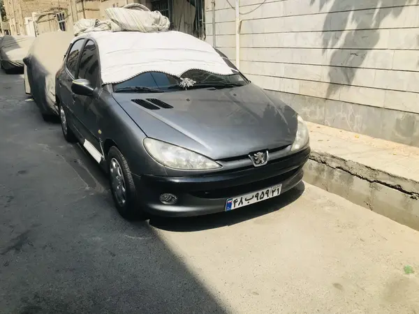 پژو 206