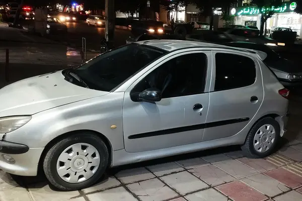 پژو 206