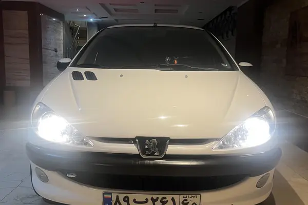 پژو 206