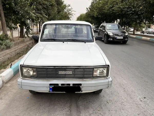 عکس مزدا وانت تک‌کابين