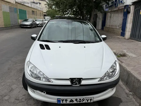 پژو 206