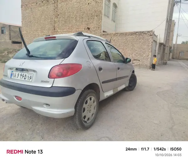 پژو 206