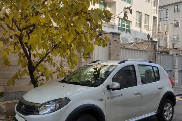 رنو ساندرو استپ وی