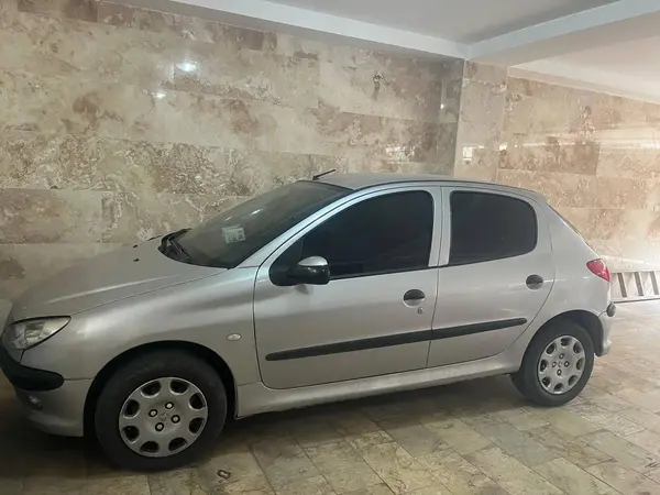 پژو 206