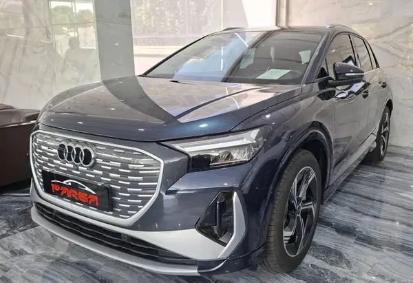 آئودی Q4 e-tron