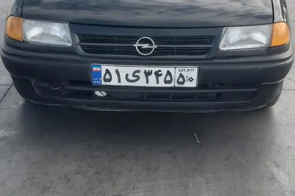 اپل آسترا سدان