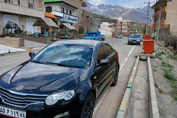 عکس ام جی 550