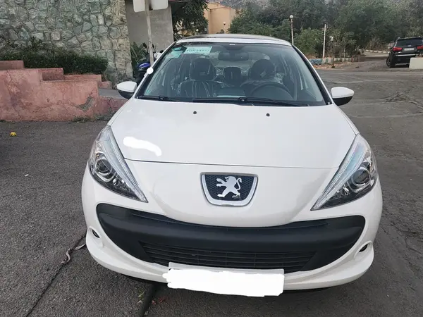 پژو 207