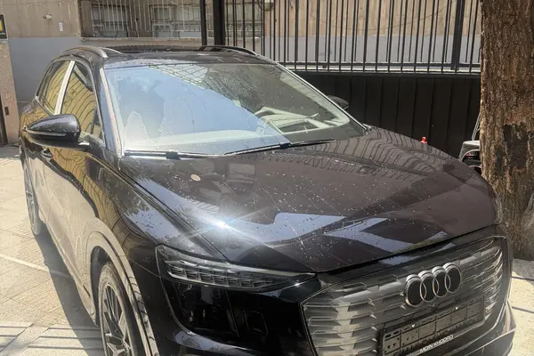 آئودی Q4 e-tron