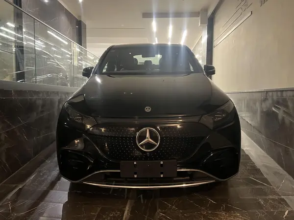 عکس بنز EQE SUV