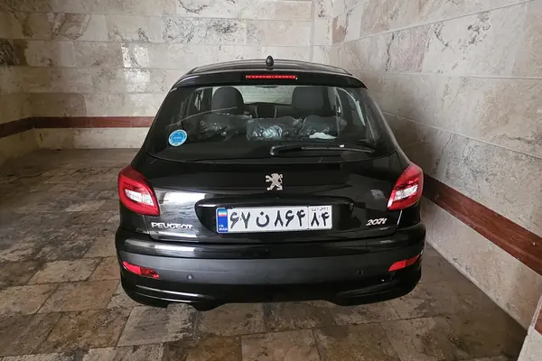 پژو 207
