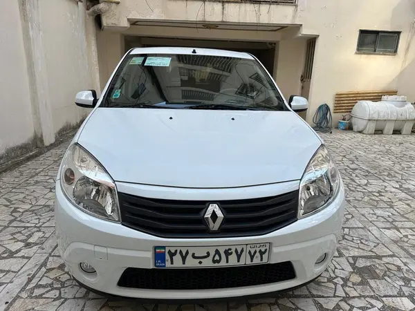 رنو ساندرو