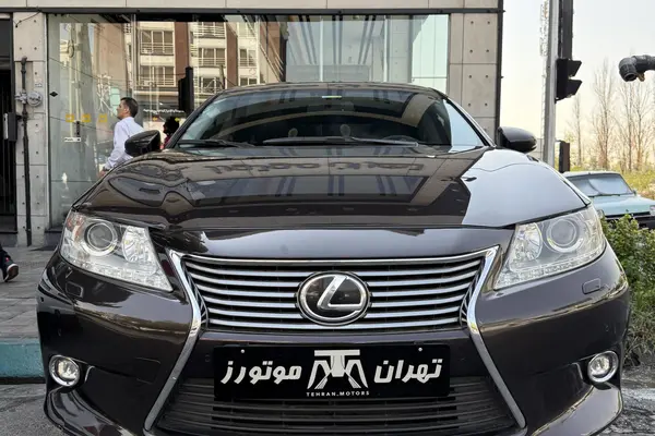 لکسوس ES