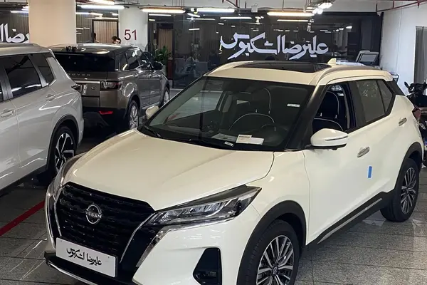 نیسان کیکس