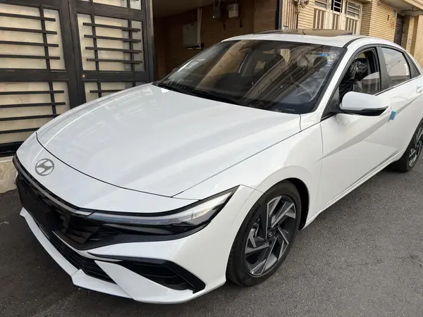هیوندای النترا