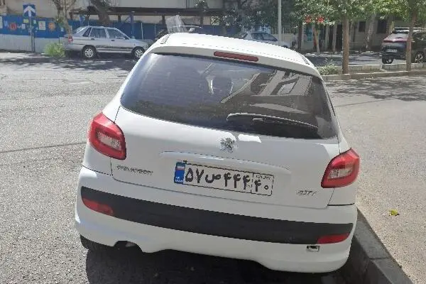 پژو 207