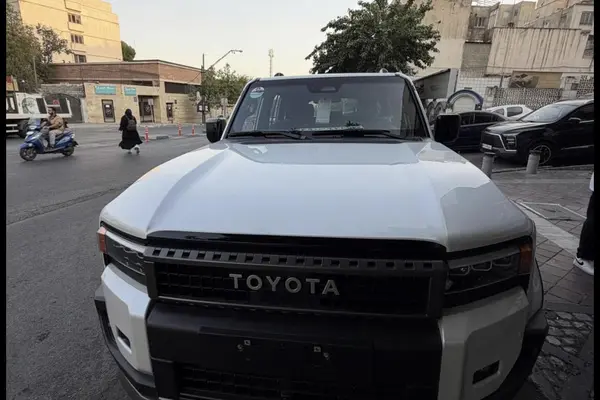 تویوتا پرادو  چهار در
