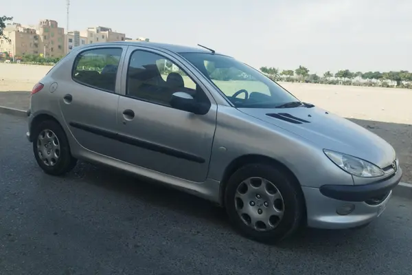 پژو 206