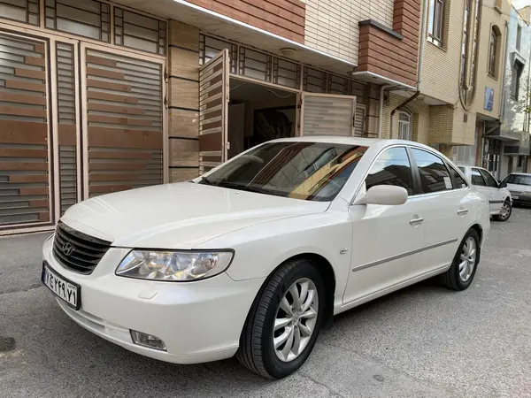 هیوندای آزرا (گرنجور)