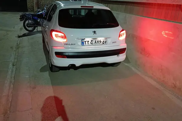 پژو 207