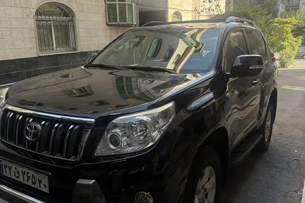 تویوتا پرادو دو در