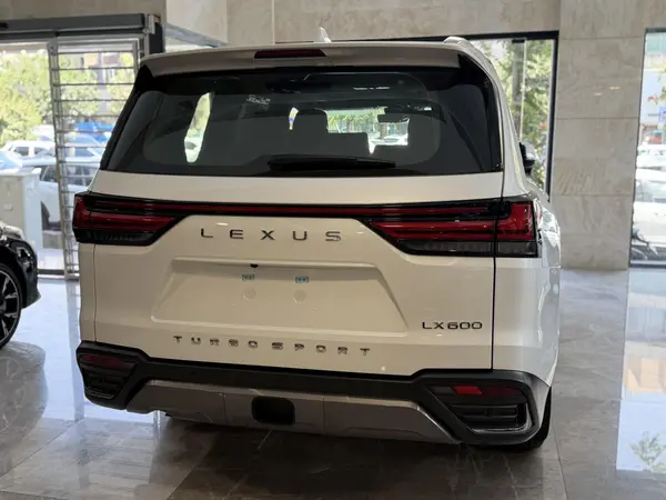 لکسوس LX