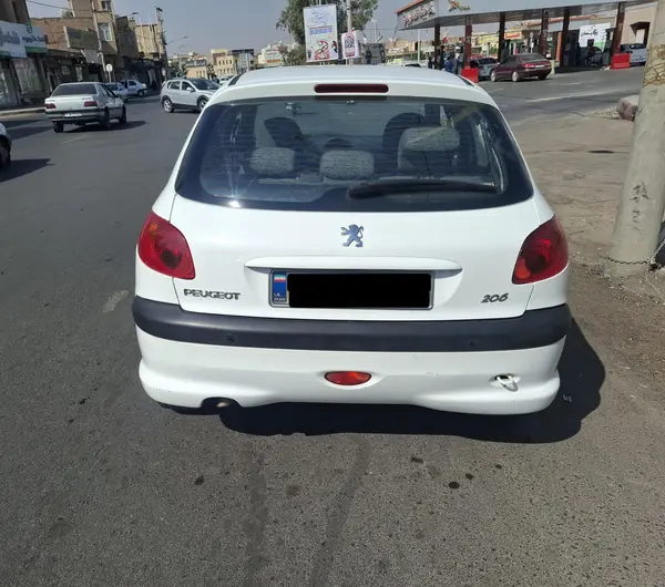 پژو 206