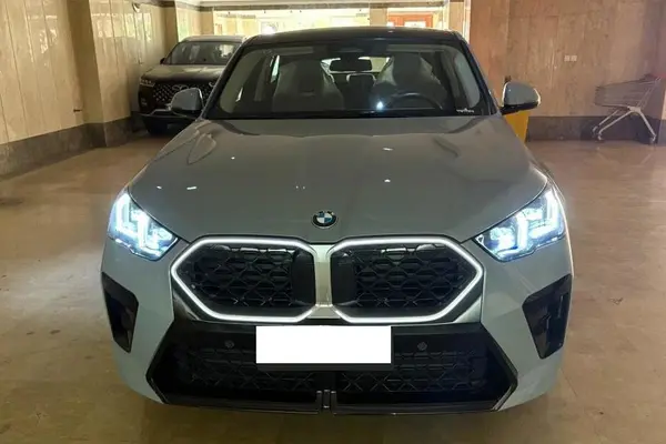 بی ام و X2