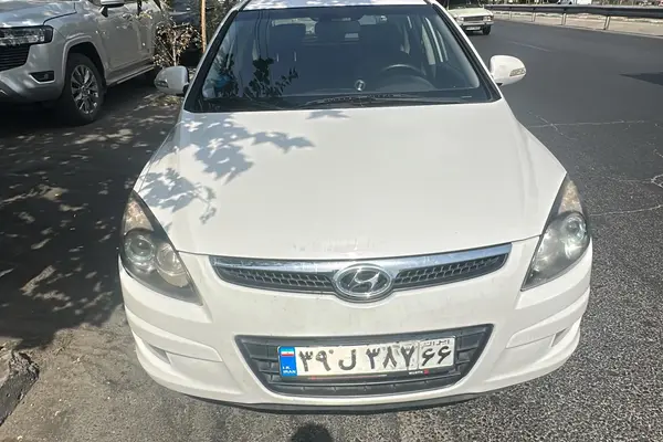 هیوندای i30