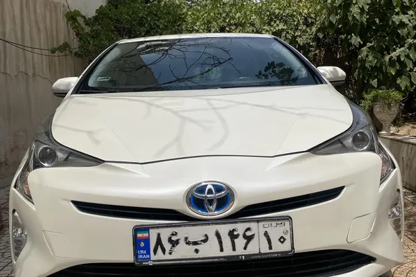 تویوتا پریوس